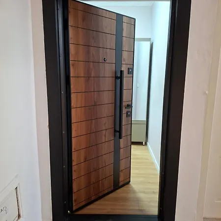 Ideal Location Near Blloku Appartement Tirana
